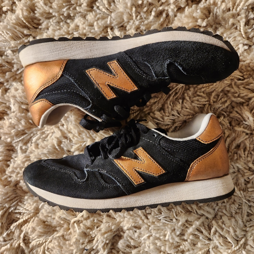 New Balance 520 Rose Gold Sneakers